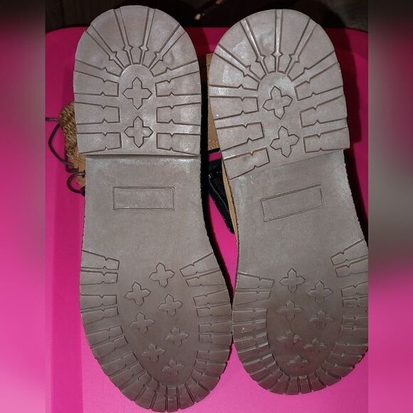 Ladies lace-up boots sz 6.5 - Picture 14 of 16